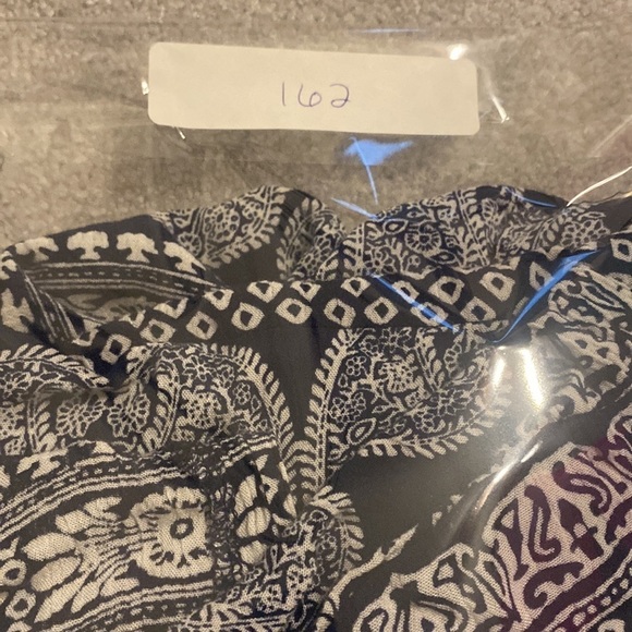 Free People Blue Paisley Short Sleeve Open Kimono Size Small Boho Lightweight - Picture 13 of 13